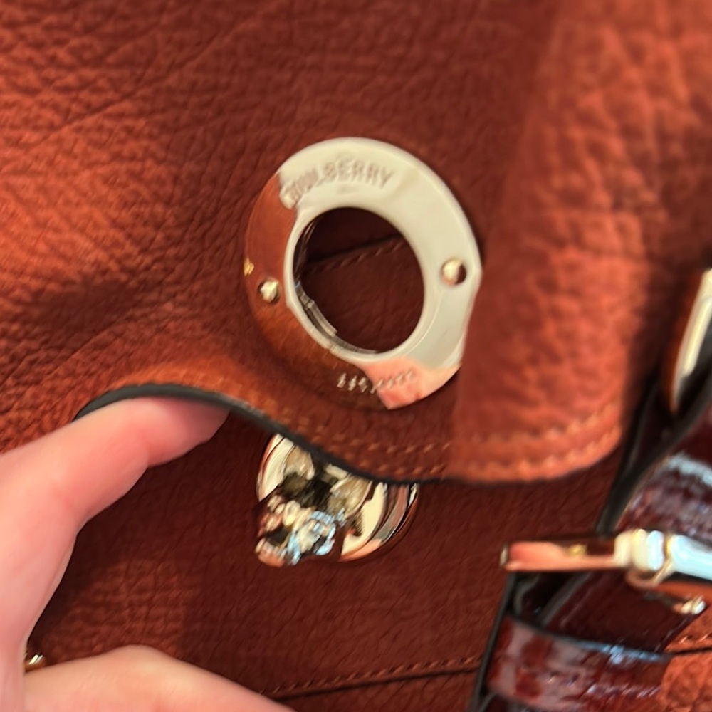 Mulberry Alexa bag - Rust and Gold Leather Satchel with Versatile Straps - Picture 11 of 15